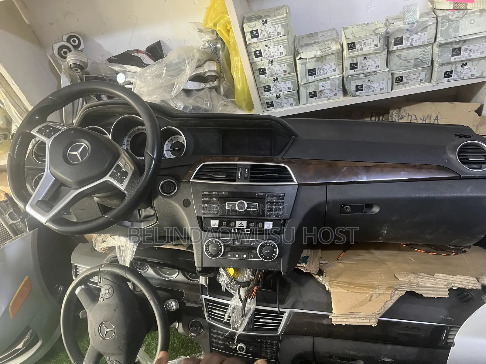 W 204 Dashboard