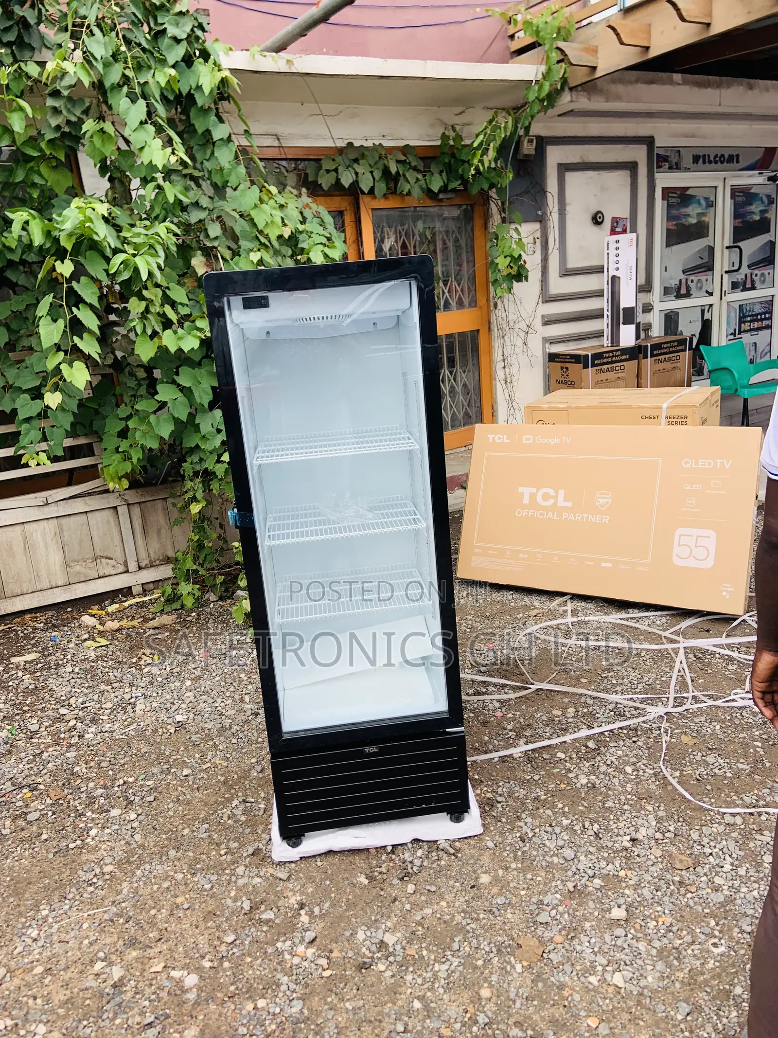 Design TCL F215cb Singledoor 215 Liters Display Fridge