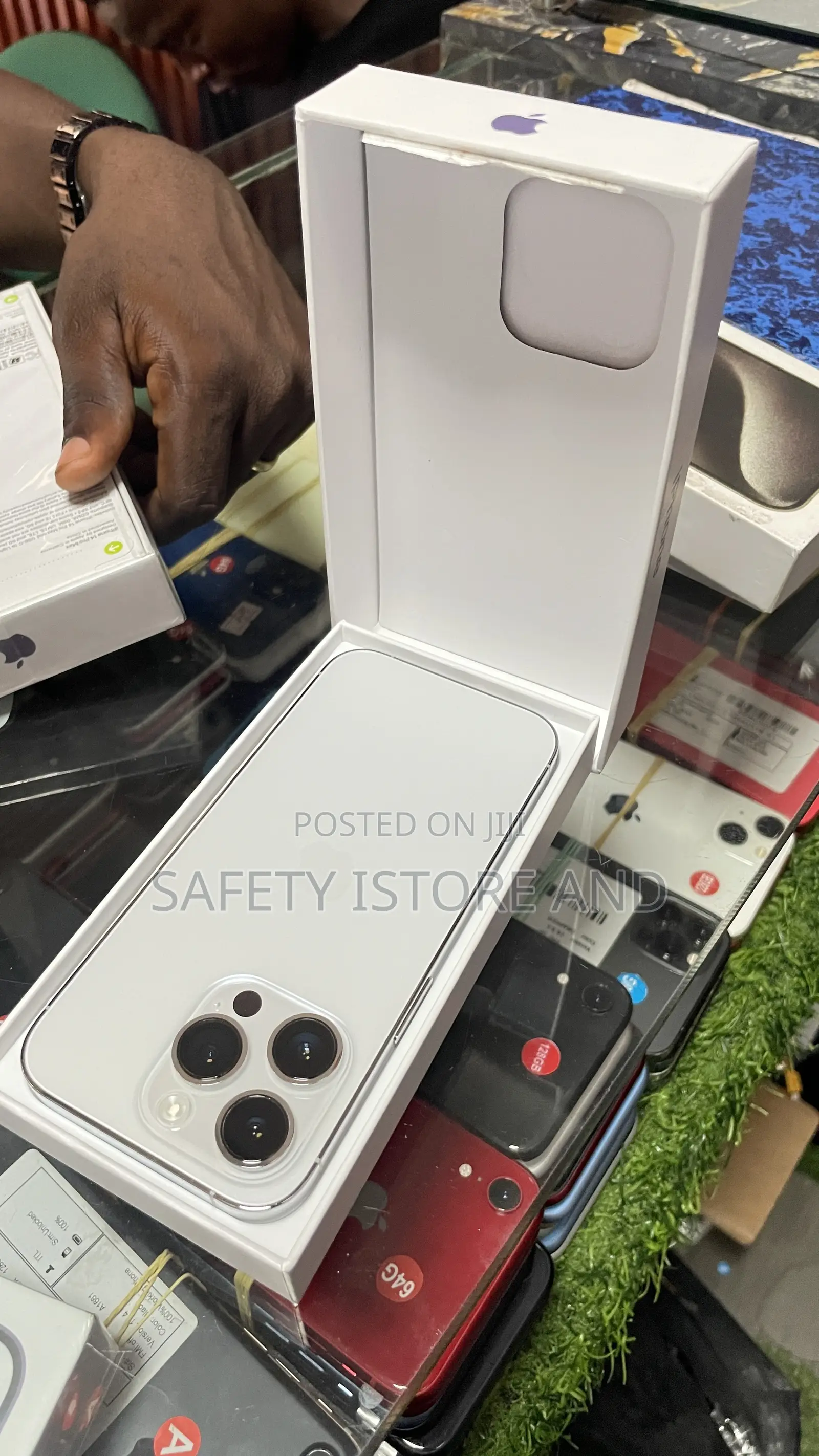 New Apple iPhone 14 Pro 128 GB Silver