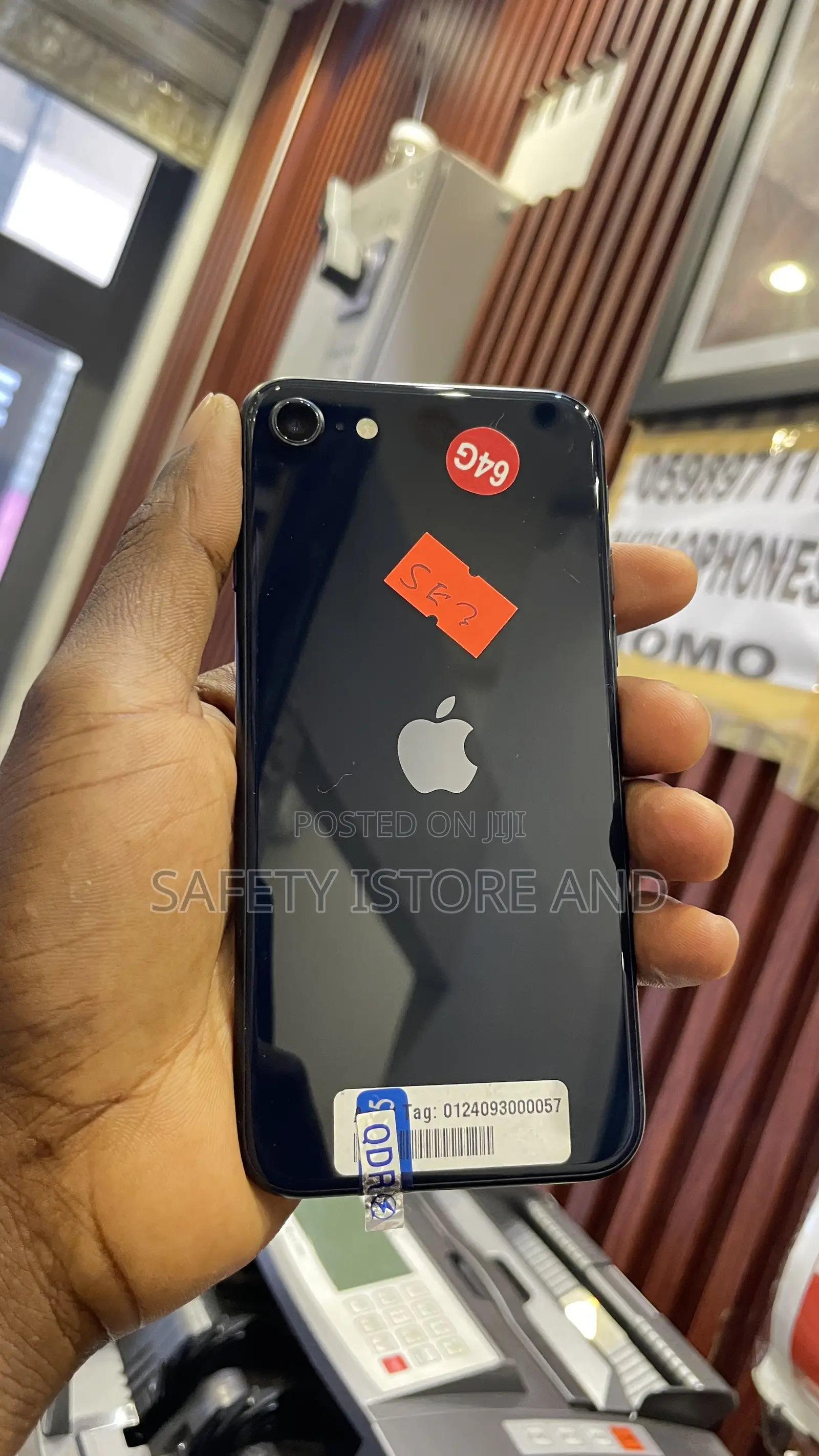 New Apple iPhone SE (2022) 64 GB
