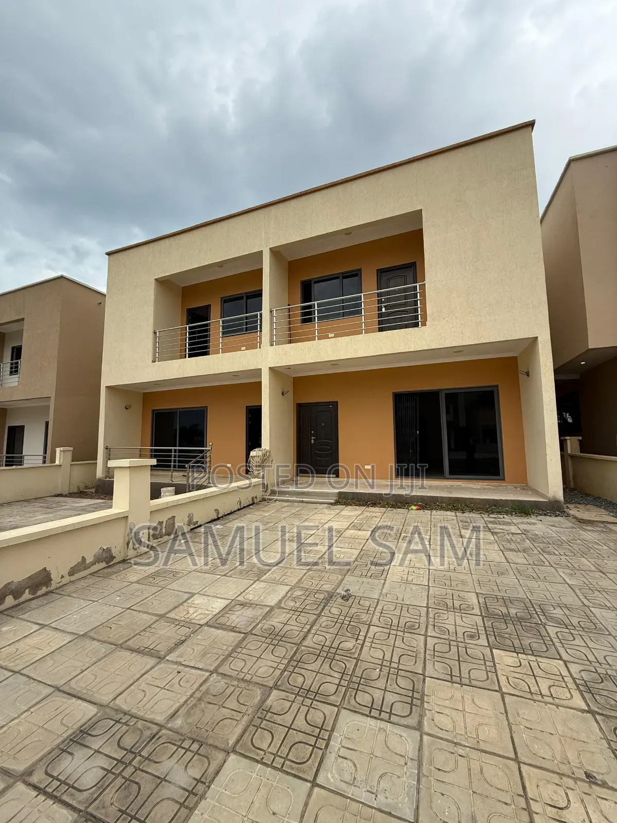 3bdrm Townhouse / Terrace in Beach Road, Tema Metropolitan for rent