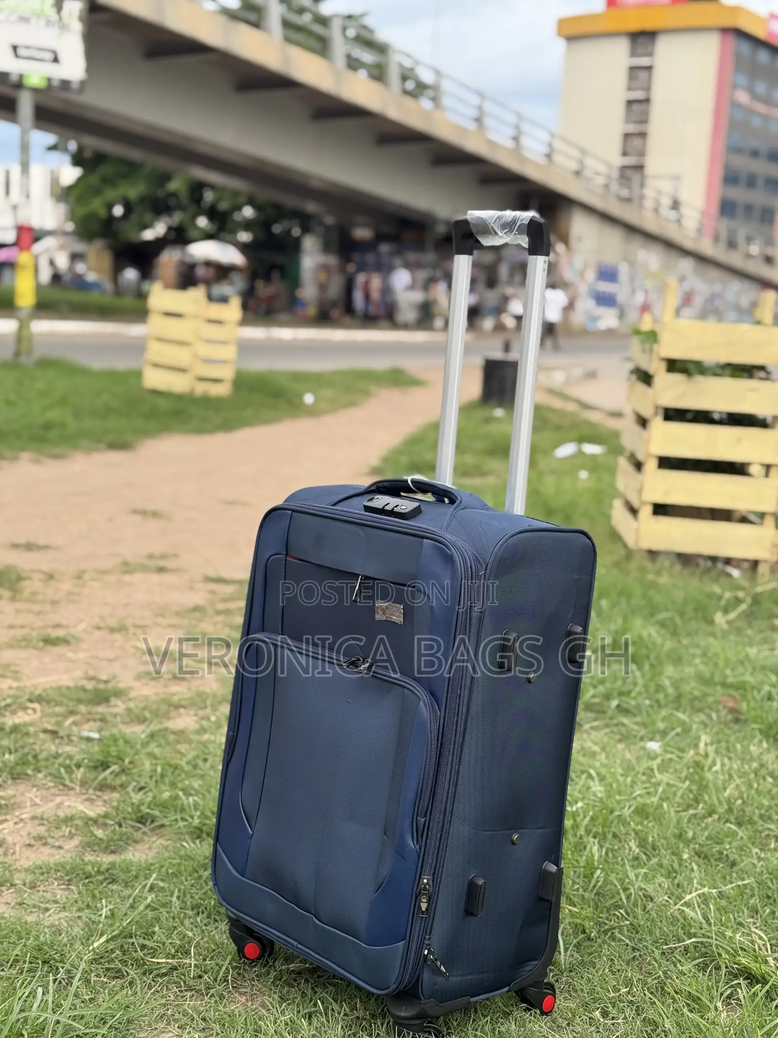 24 Inches Luggage Medium Size