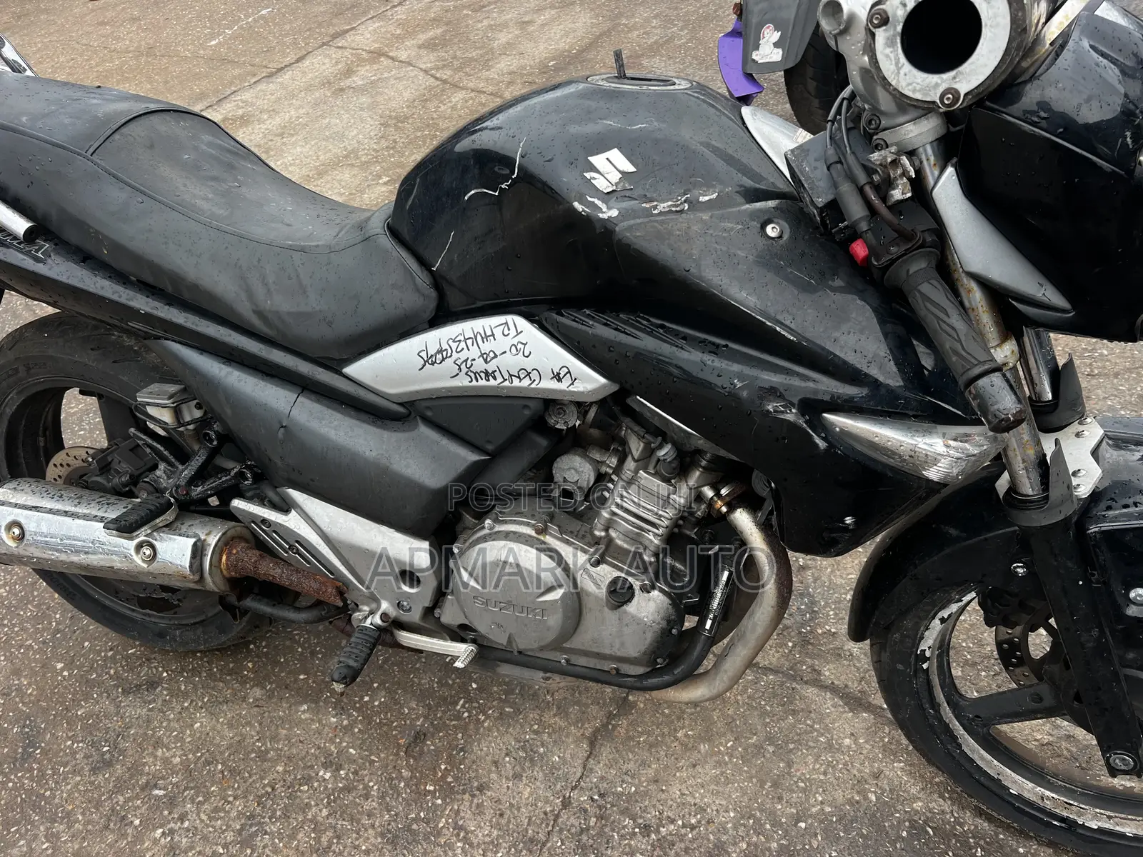 Suzuki Inazuma 2000 Black