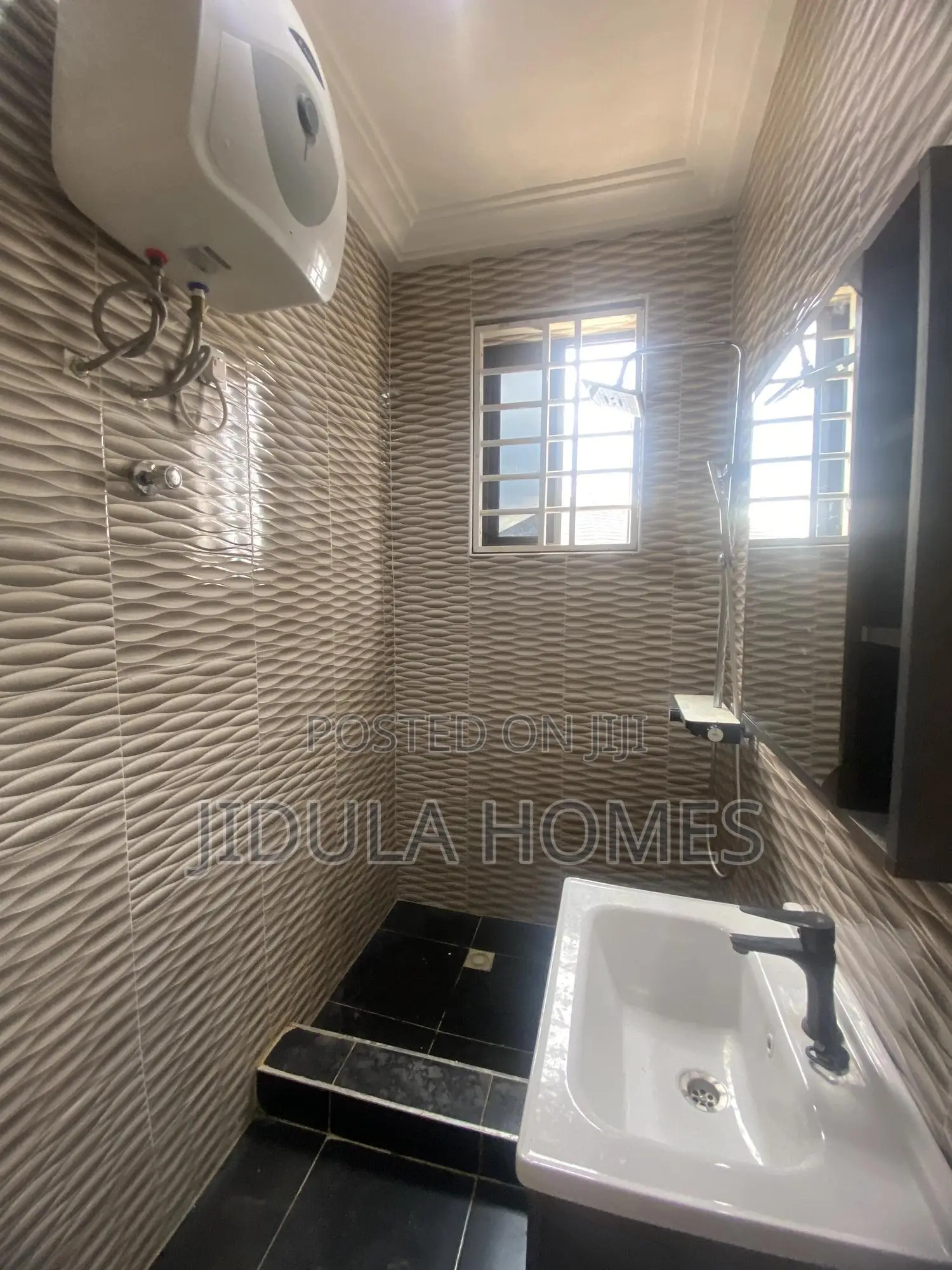 2bdrm Apartment in Botwe Nanakrom, Nmai-Dzorn for rent