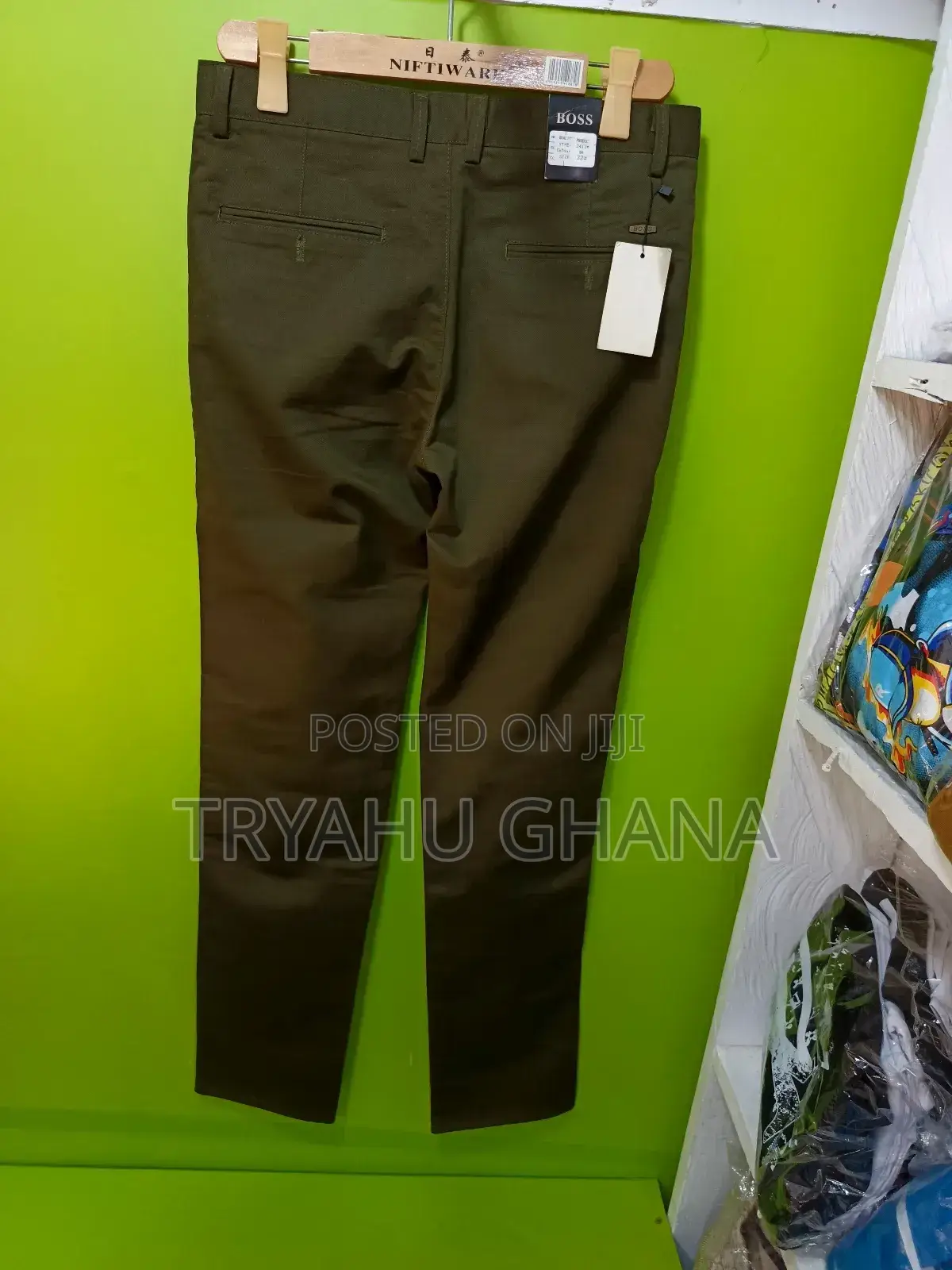 Your Wardrobe's Most Reliable Khaki Trourser