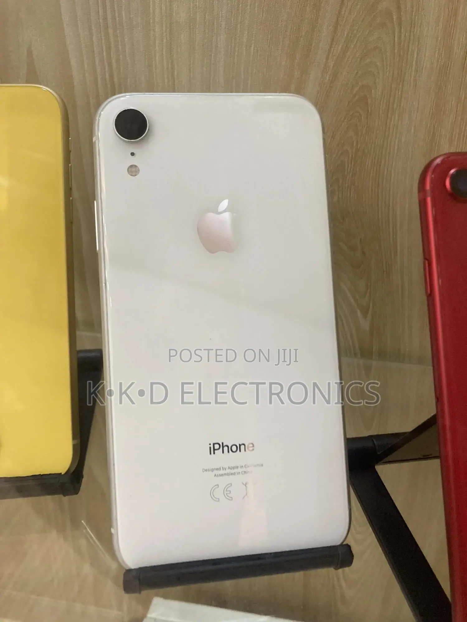New Apple iPhone XR 64 GB White