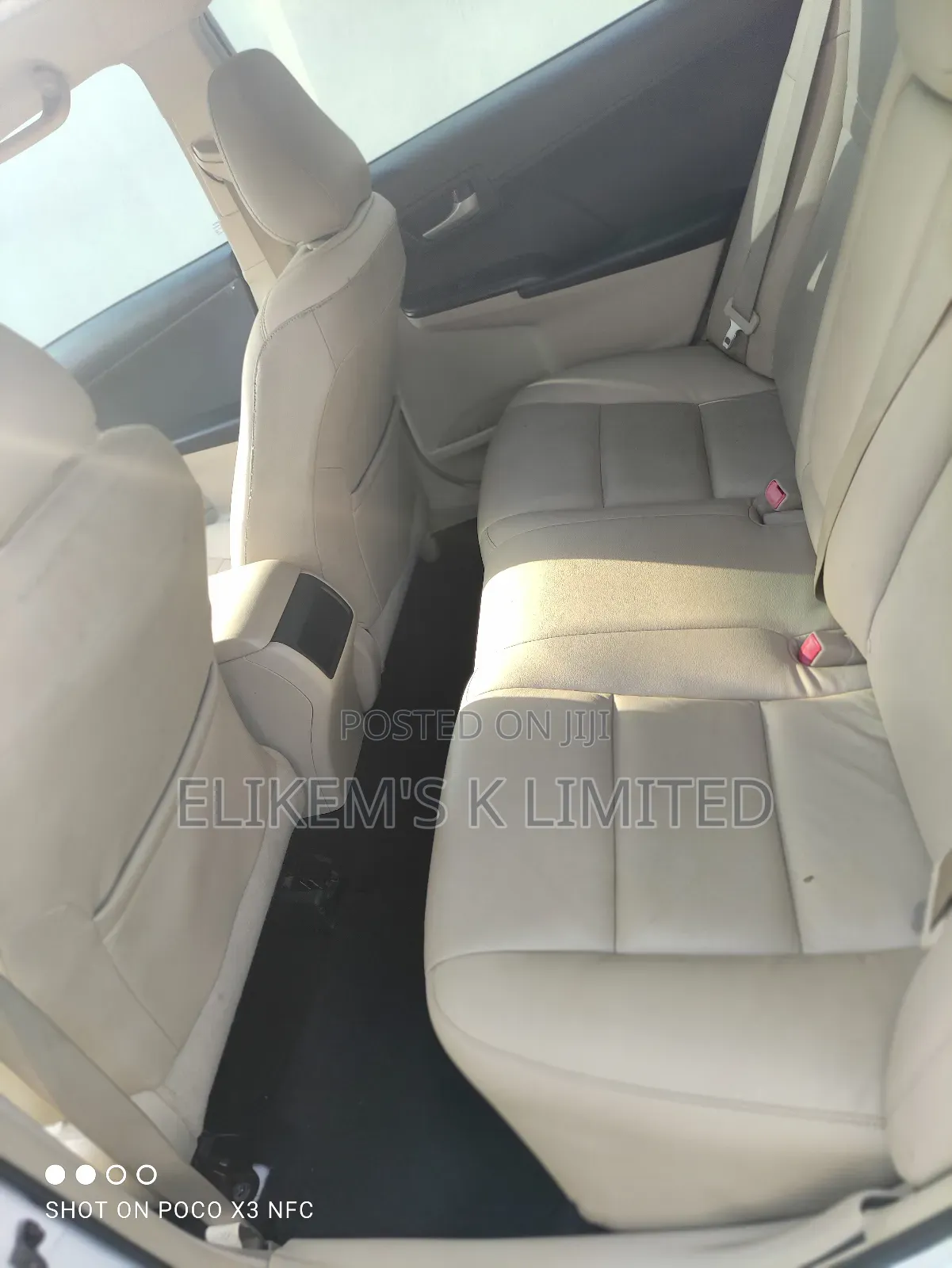 Toyota Camry LE 4dr Sedan (2.5L 4cyl 6A) 2014 White