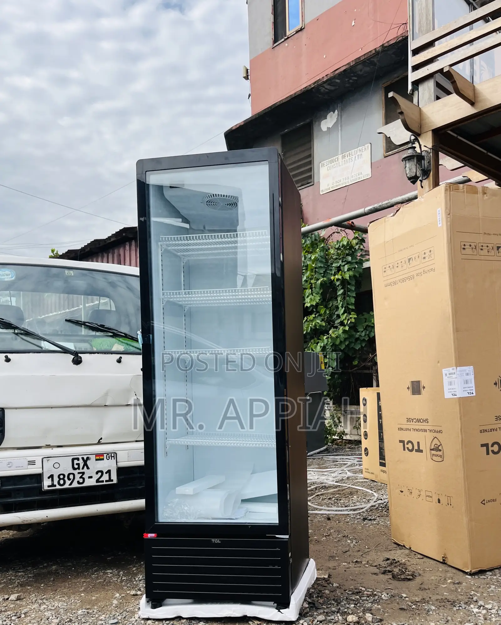 TCL F305cb 285 Litres Single Door Display Fridge.