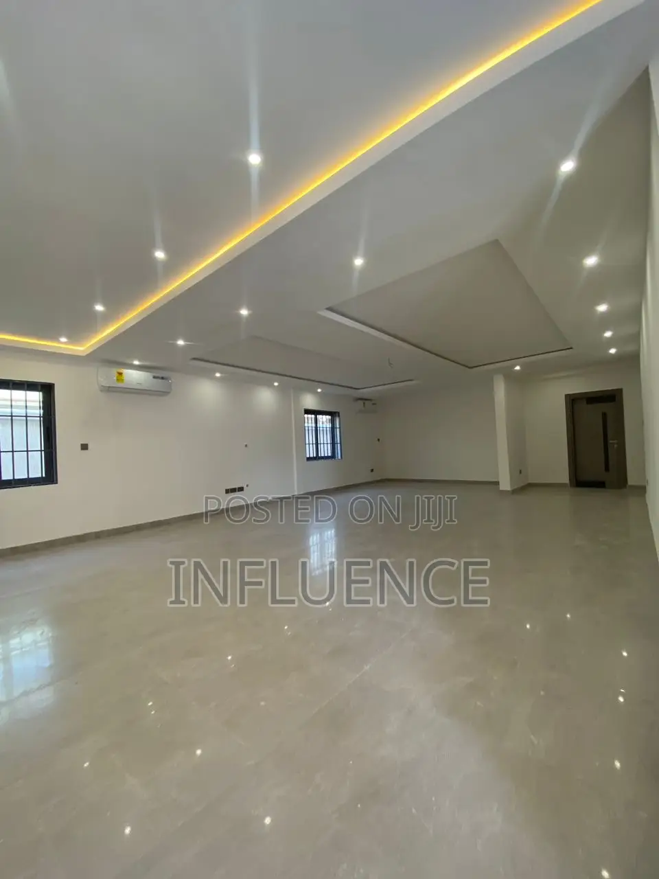 4bdrm House in Palace Mall Area, East Legon for sale