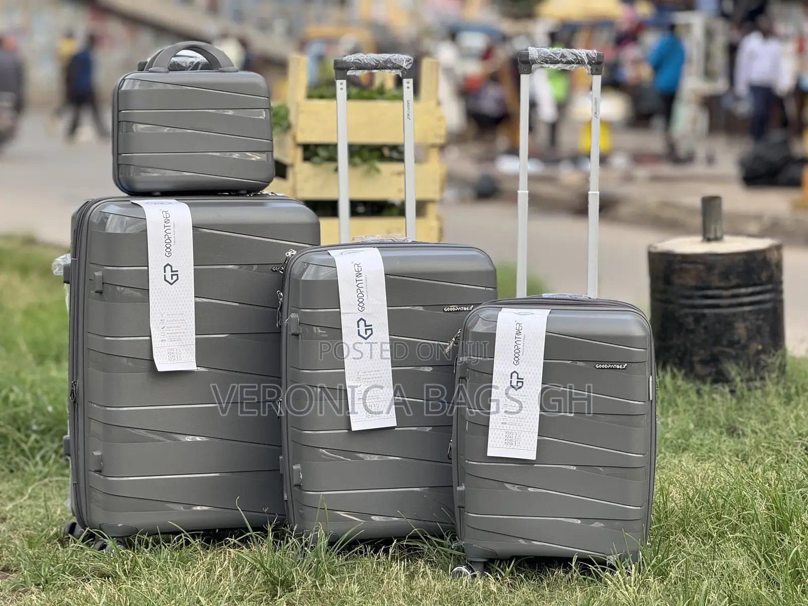Large Capacity, Lightweight Suitcase, Universal Wheels,