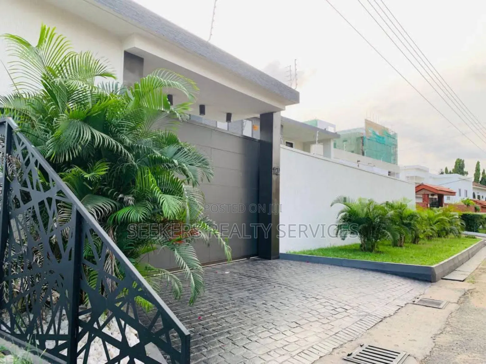 4bdrm House in Seekers Realty, Labone for rent