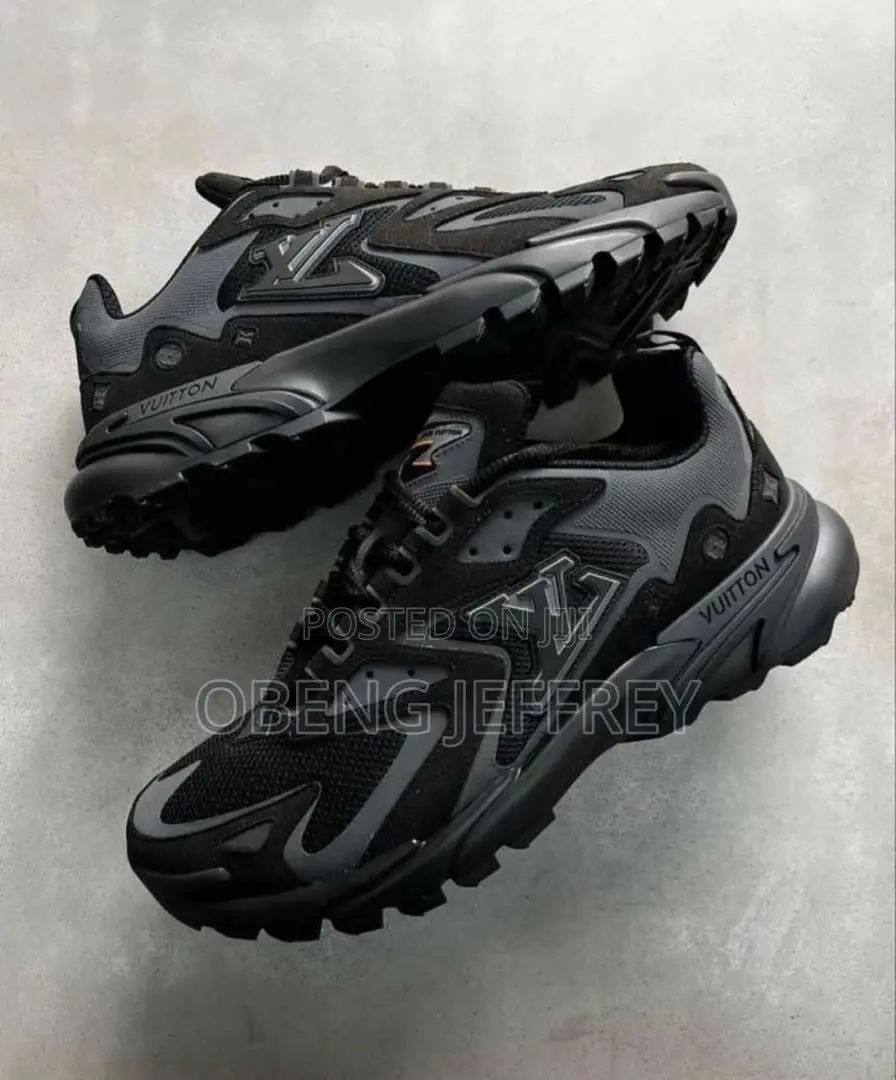 Original Louis Vuitton Runner in Colours