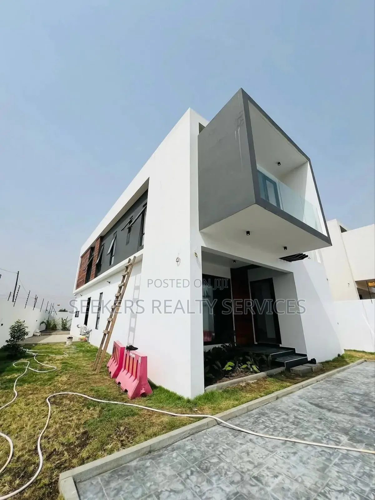 5bdrm House in Seekers Realty, Accra Metropolitan for sale