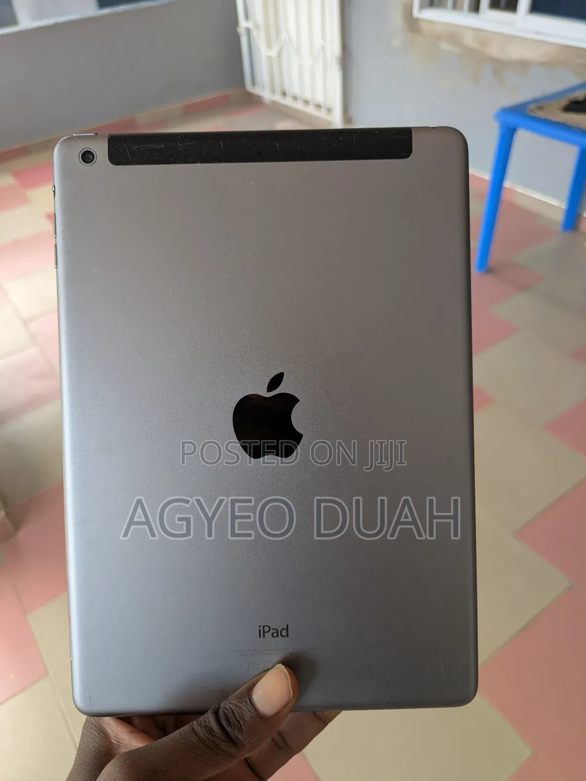 Apple iPad Air 32 GB Gray