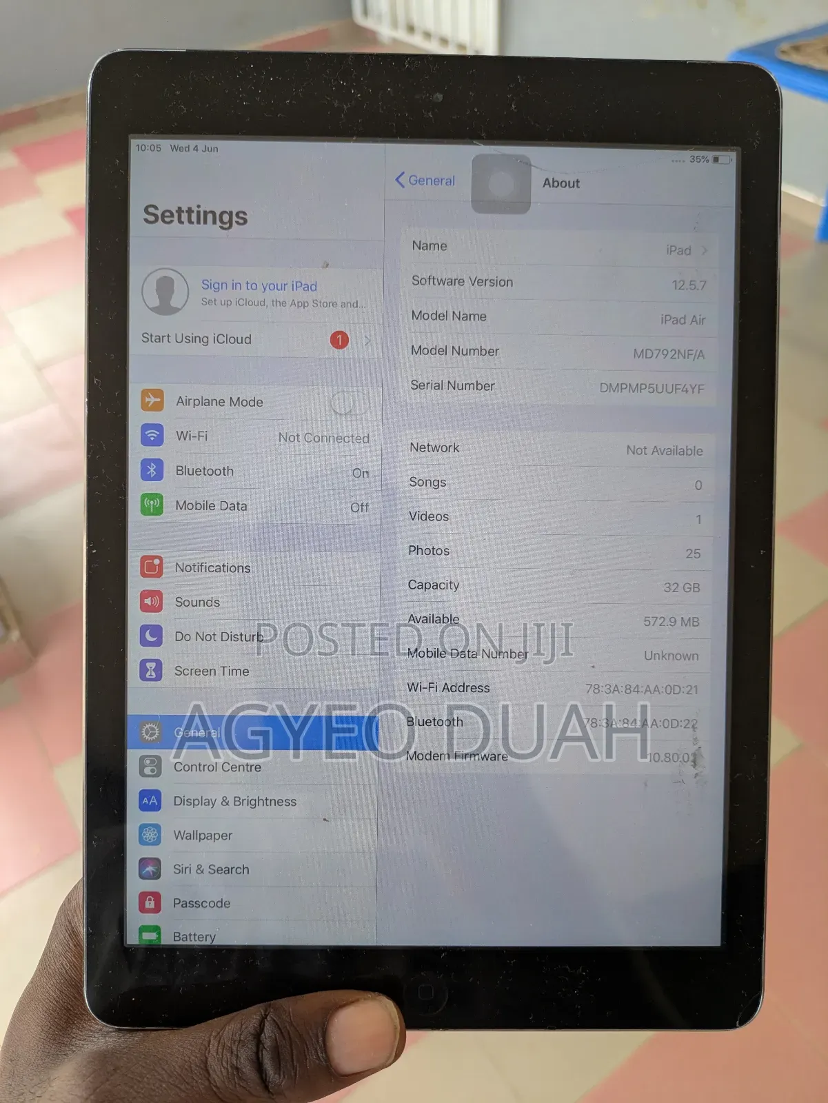 Apple iPad Air 32 GB Gray