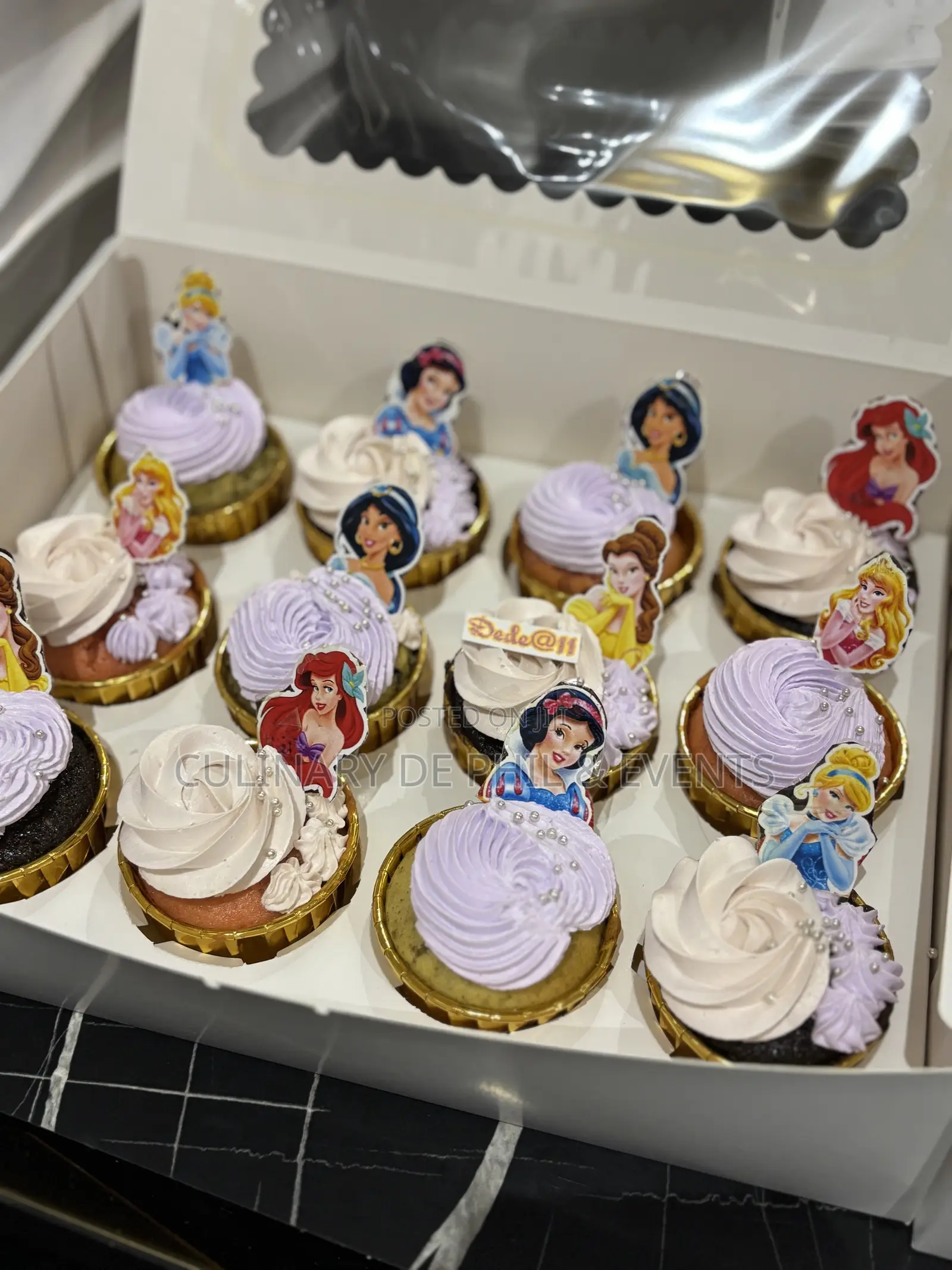 12pcs Cupcakes for 280cds