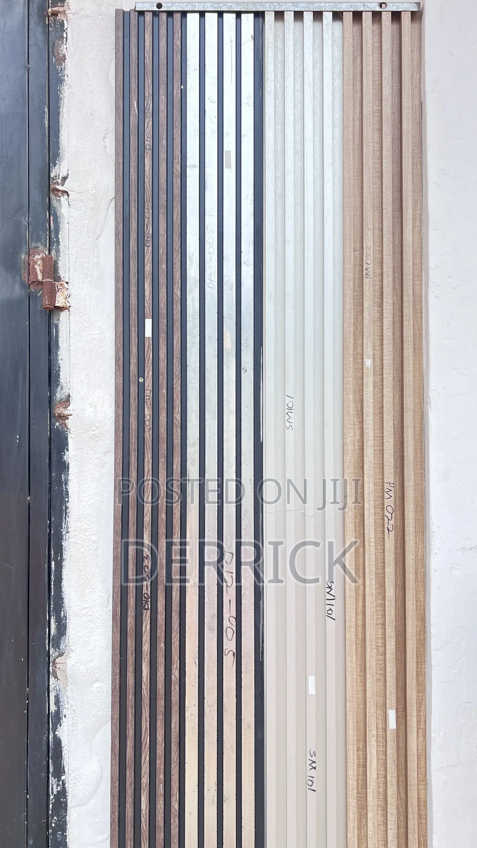 Luxury Fluted Wall Panel for Living Area, Office Facade.