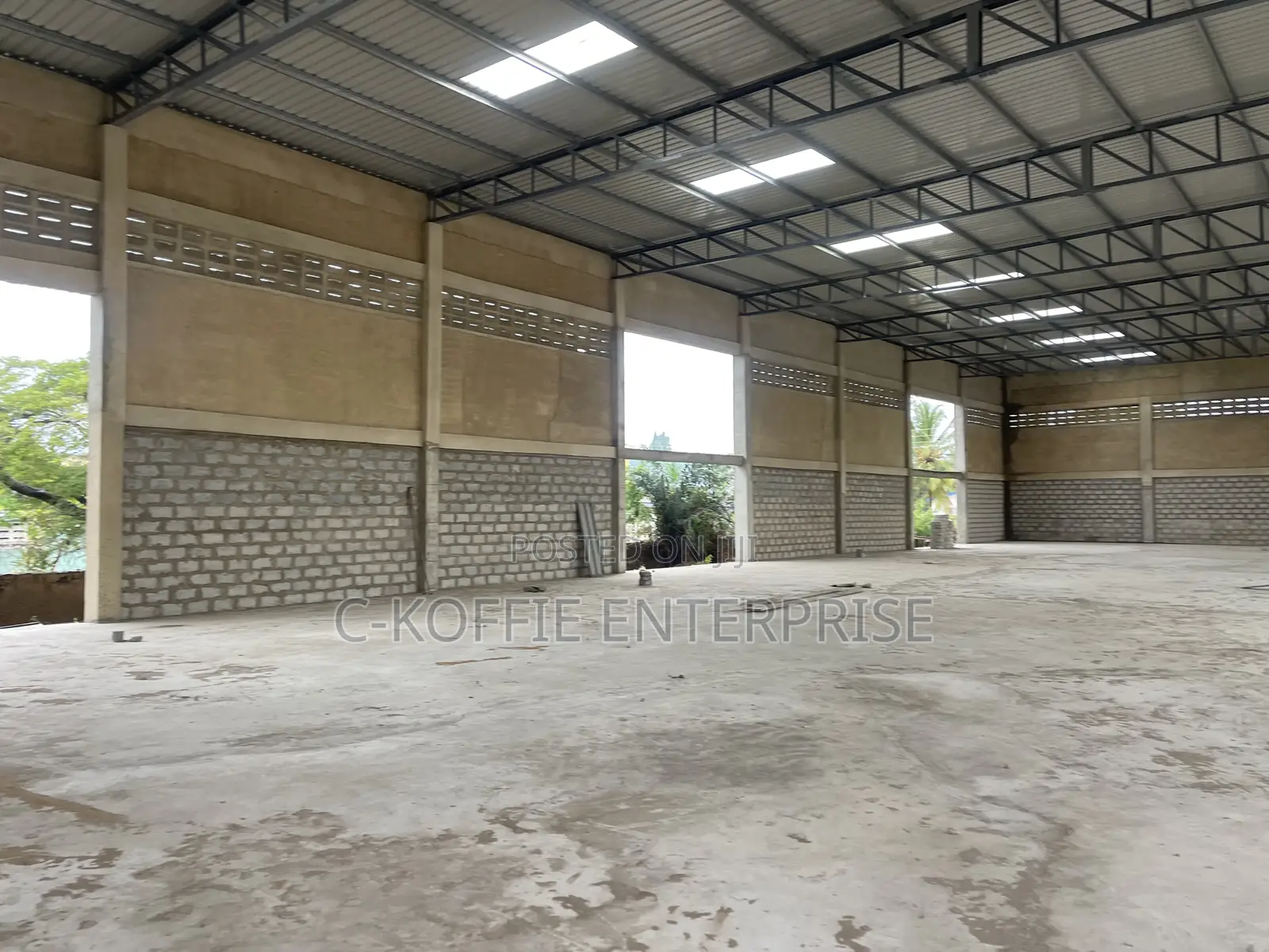 1750 SQM Warehouse at North Industrial Area