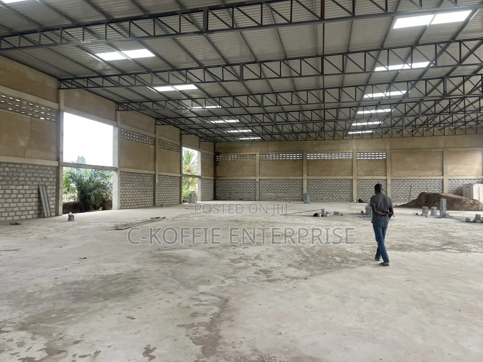 1750 SQM Warehouse at North Industrial Area