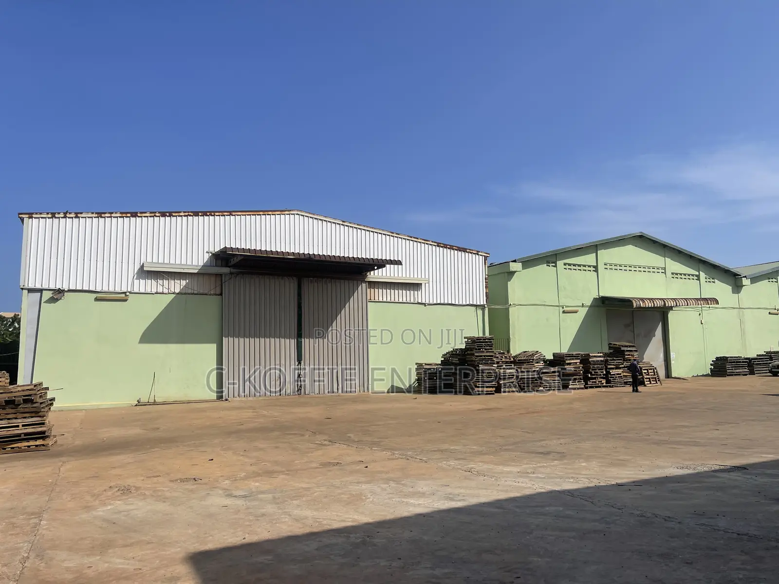 1,200 SQM Warehouse at Tema for Rent