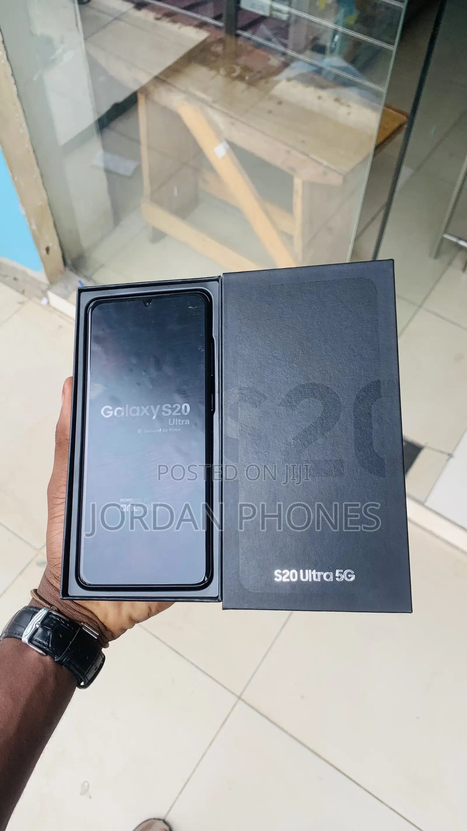 New Samsung Galaxy S20 Ultra 5G 128 GB Black