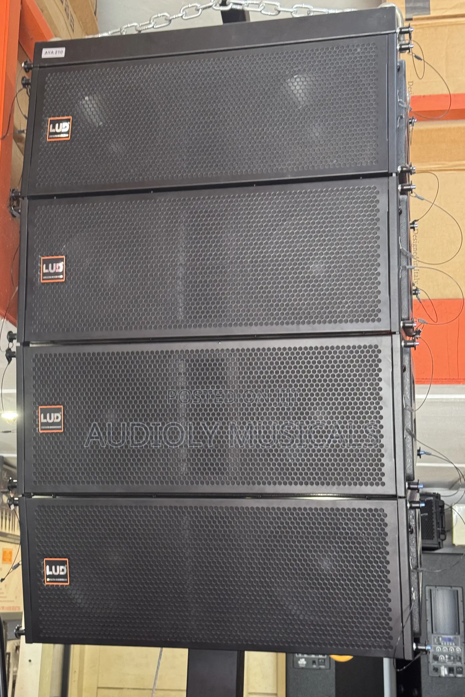 L U D 12- Inches Line Array Speakers