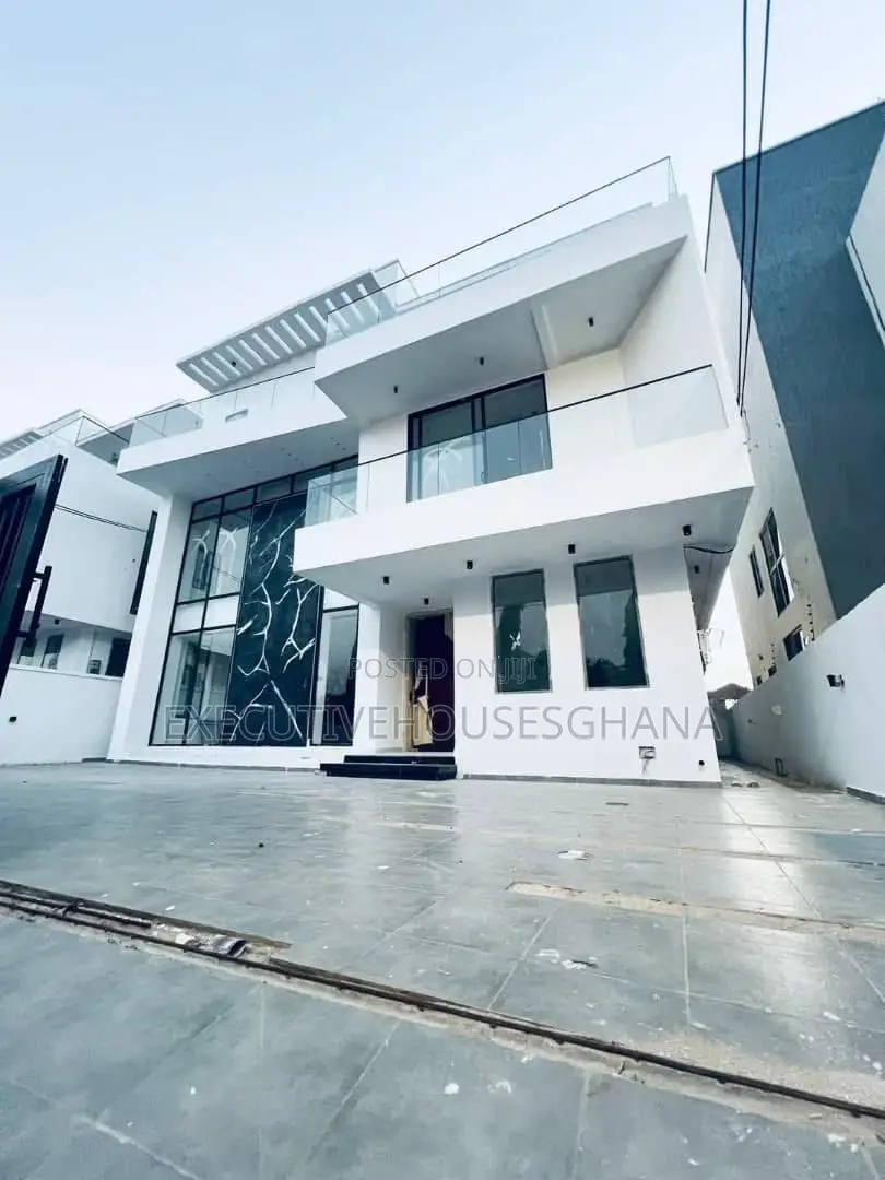 4bdrm House in Accra Metropolitan for sale