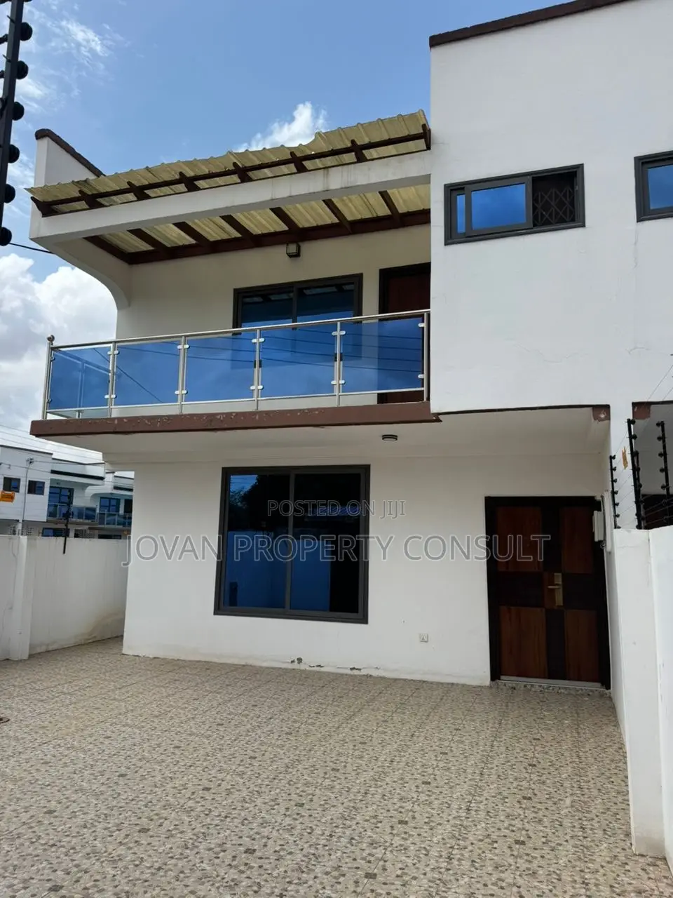 4bdrm House in Achimota Tantra Hill for sale