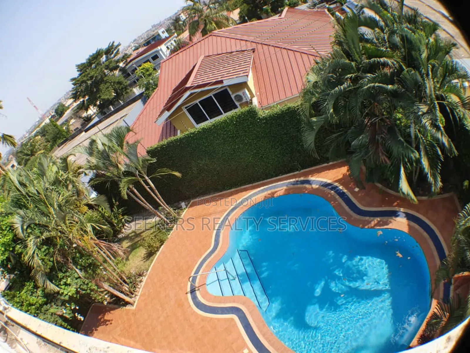 5bdrm Mansion in Seekers Realty, Abelemkpe for rent