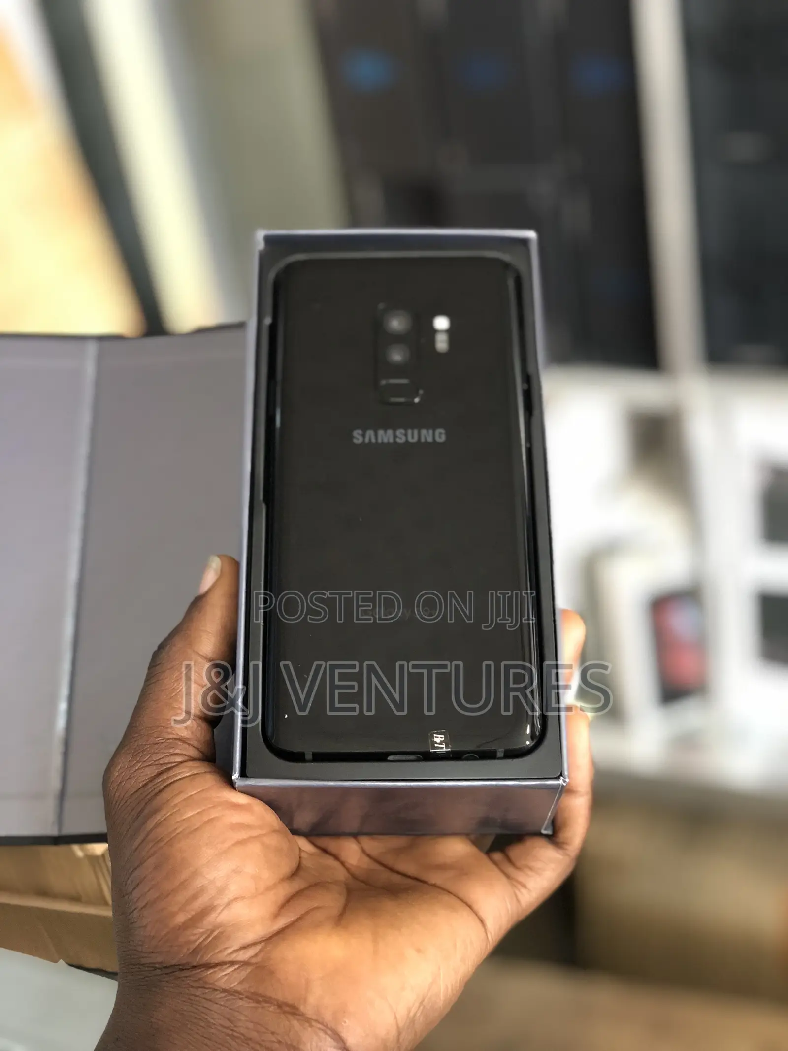 New Samsung Galaxy S9 Plus 64 GB Black