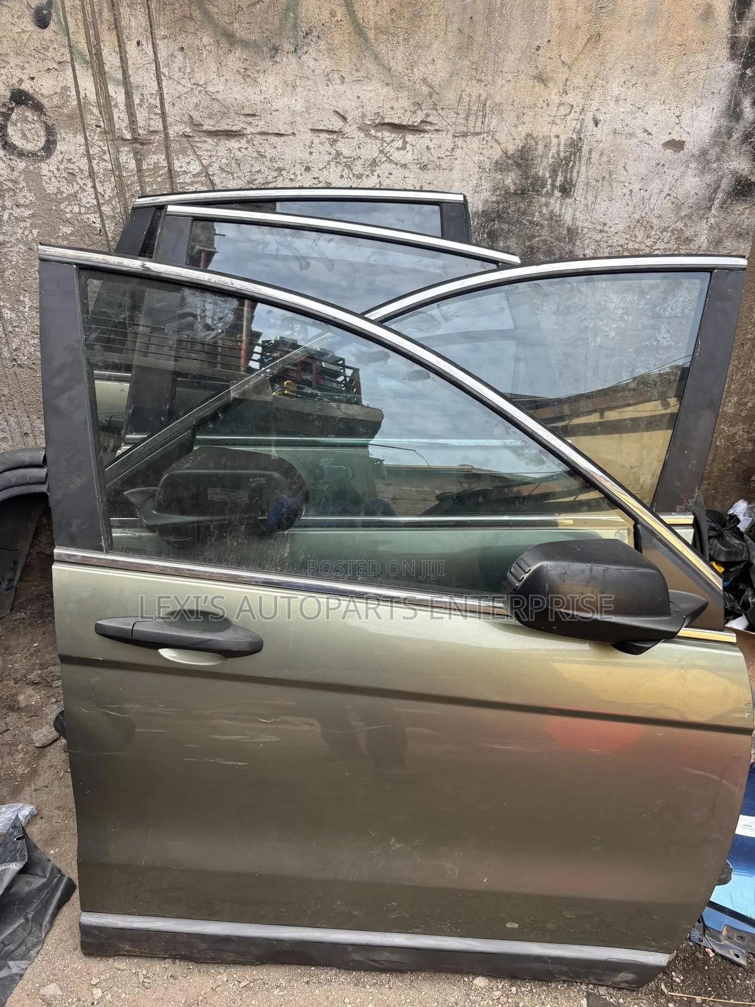 Honda Crv 2008,2009,2010,2011set Doors Available