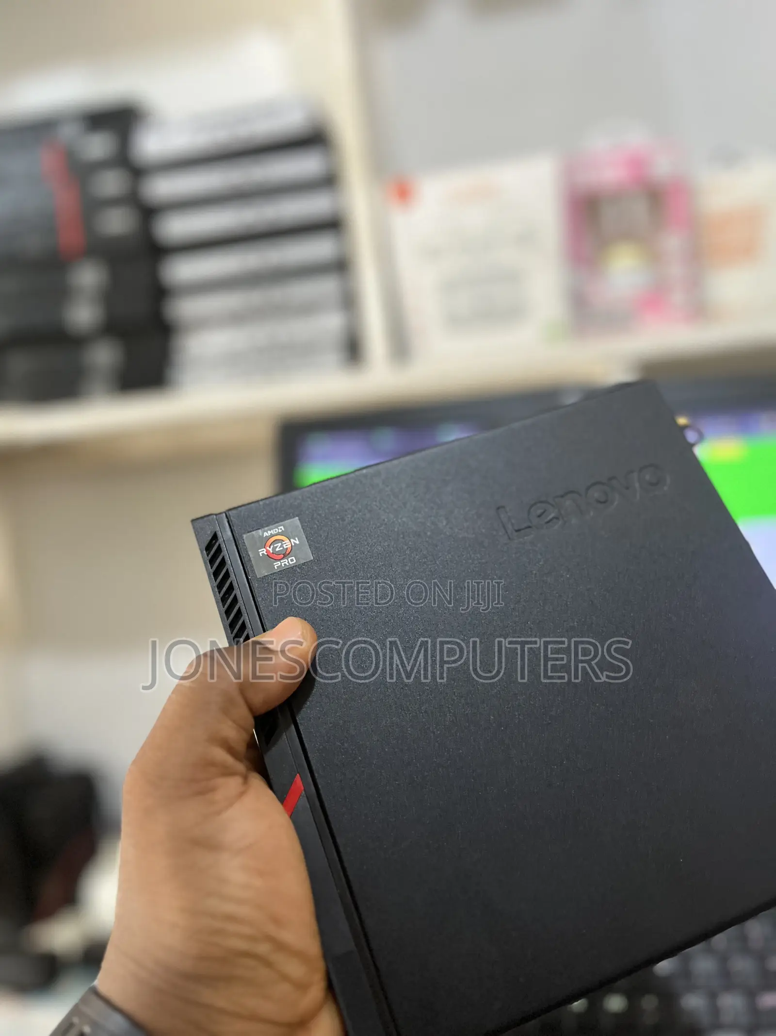 Desktop Computer Lenovo ThinkCentre M710 Tiny 8GB AMD Ryzen SSD 256GB