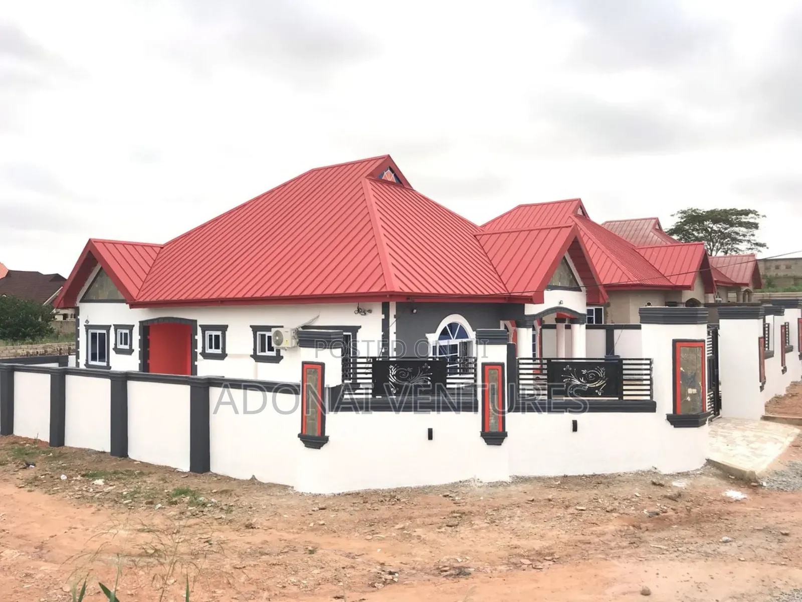 4bdrm House in Abrepo Asuobonteng, Kumasi Metropolitan for sale
