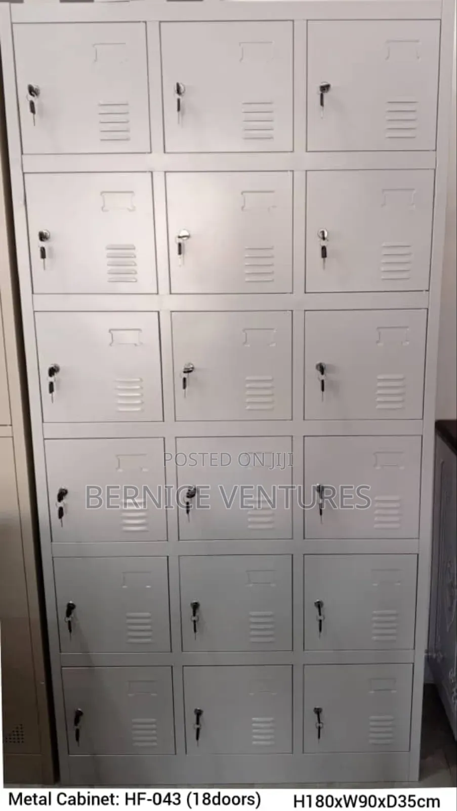18 Doors Matal Cabinet