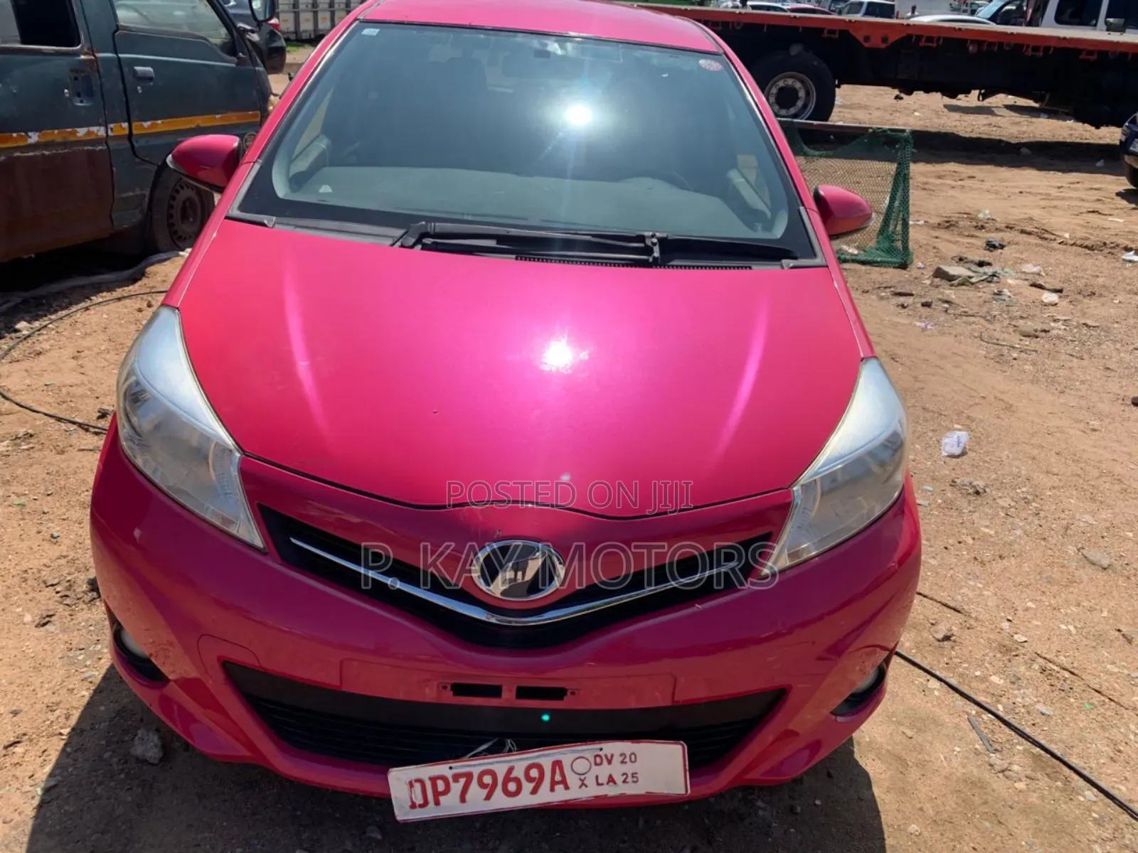 Toyota Vitz 1.3 AWD 3dr 2012 Pink