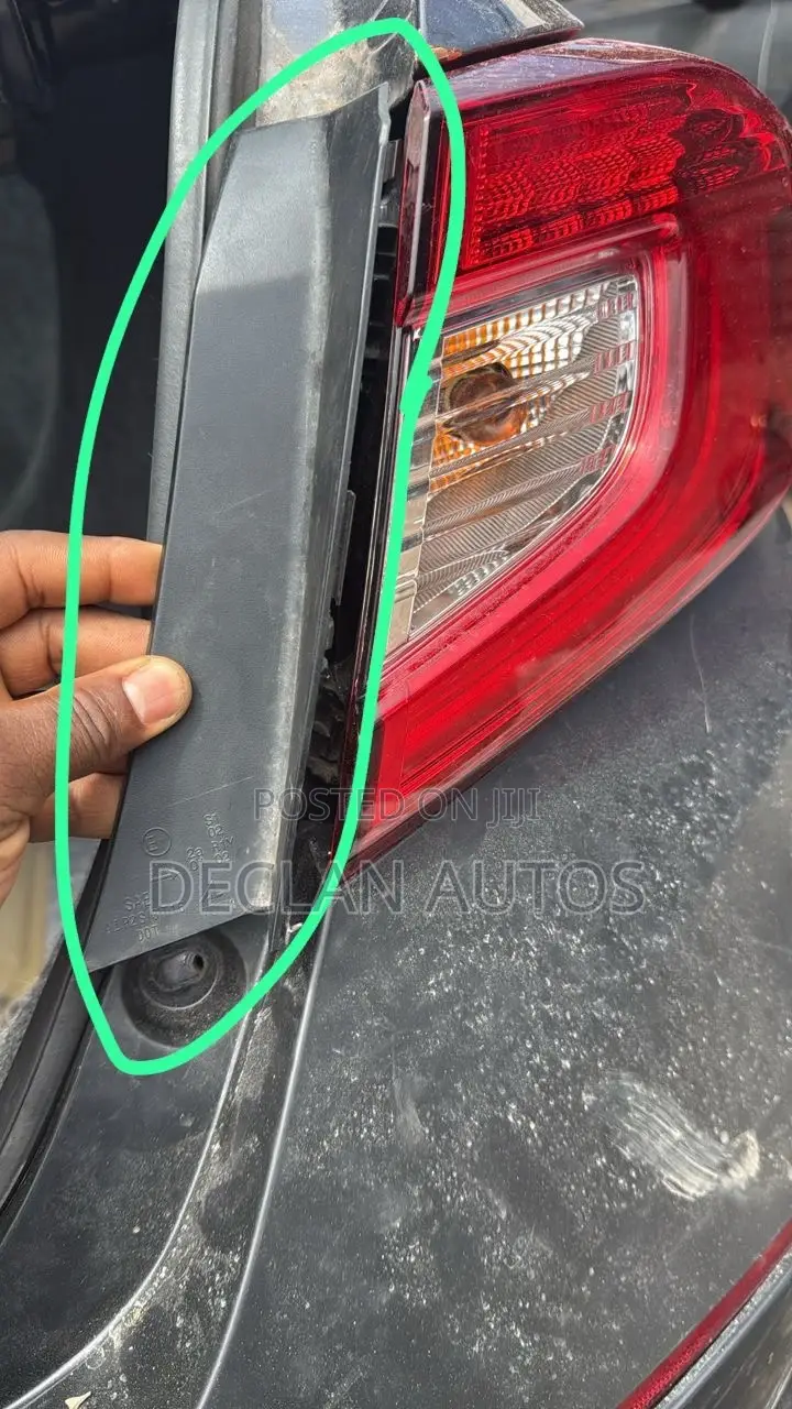 Honda Accord 2018 Taillights Bracket
