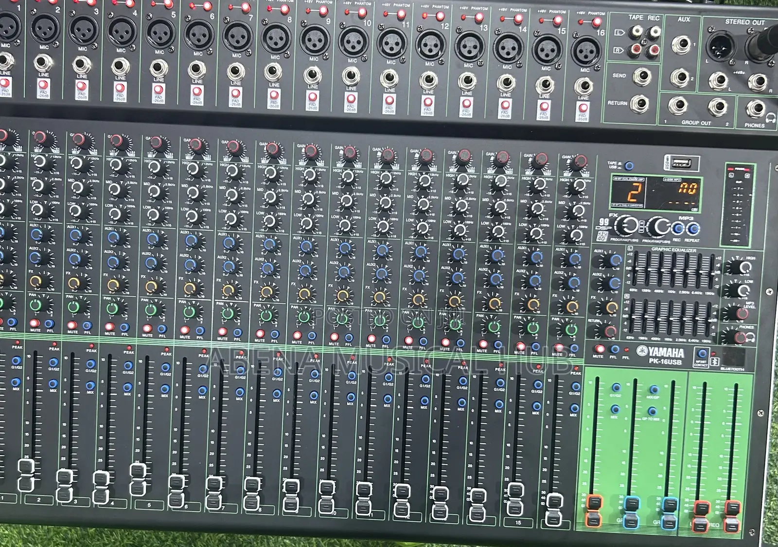 Yamaha Pk16 Channel Usb Power Mixer