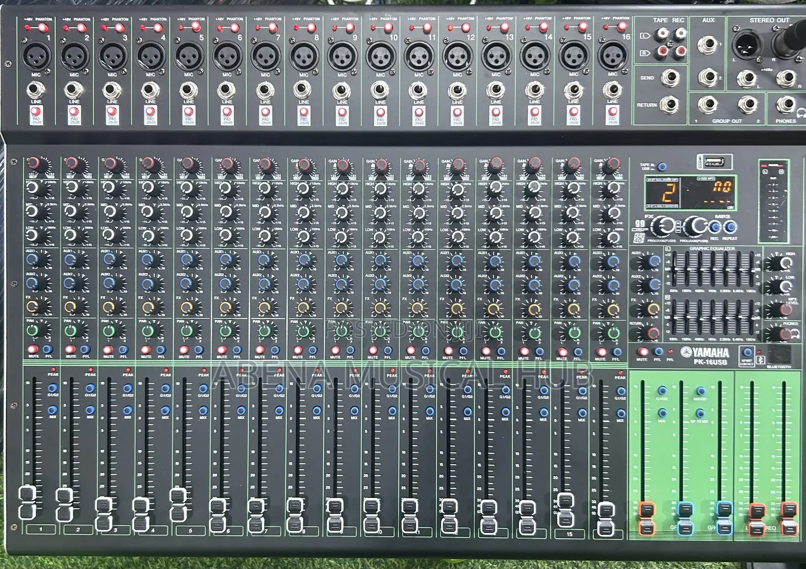 Yamaha Pk16 Channel Usb Power Mixer