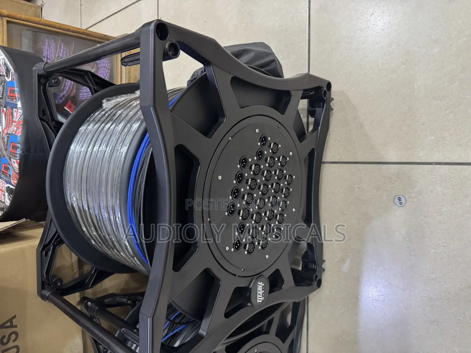 Titanic (Usa)24-Channel Audiolink With 4output,30meters