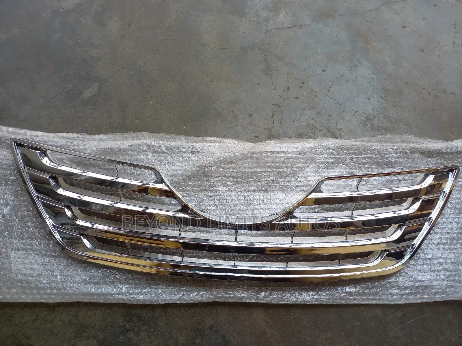 Toyota Camry 2007,2008,2009 Top Grille/Top Shell