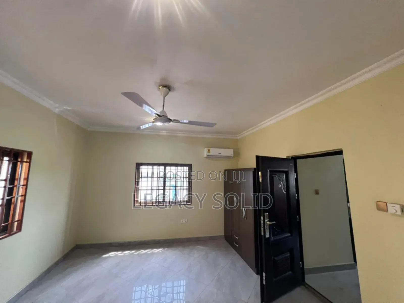 4bdrm Townhouse / Terrace in 𝙻𝚎𝚐𝚊𝚌𝚢 𝚜𝚘𝚕𝚒𝚍 𝚛𝚎𝚊𝚕, Teshie for rent