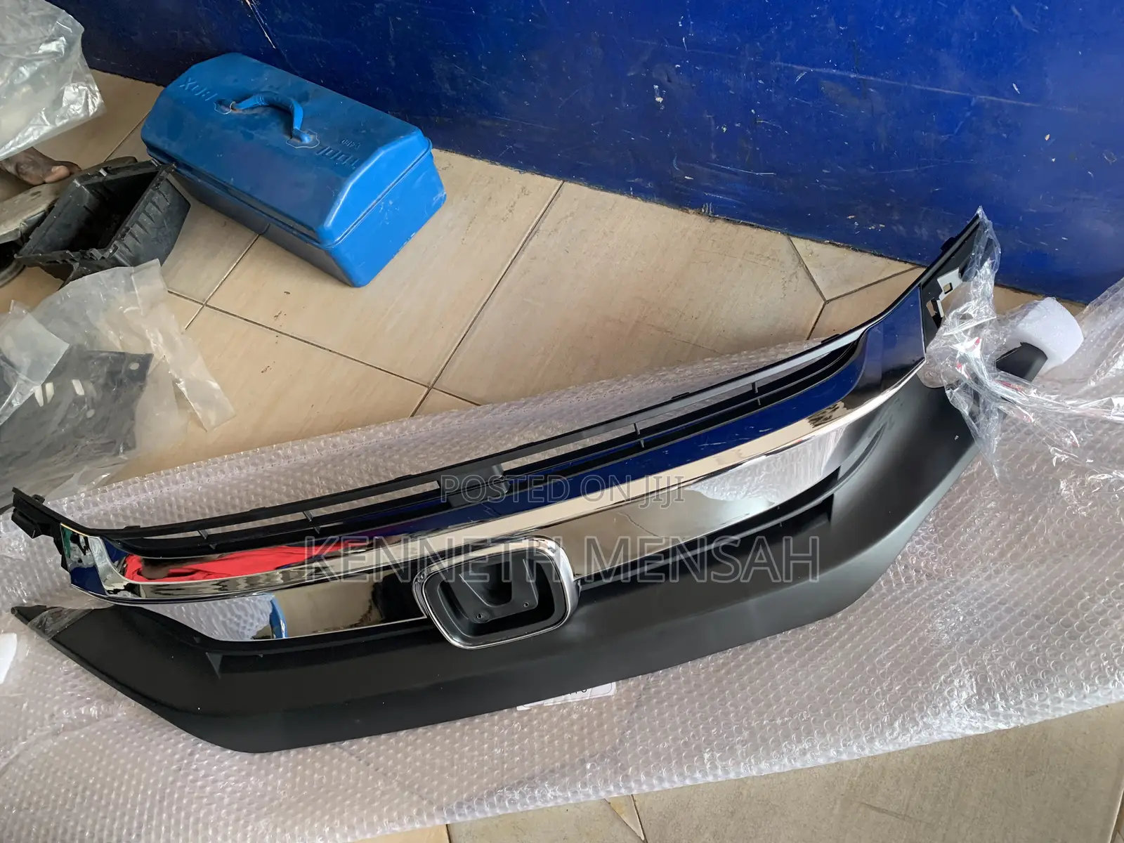 Honda Civic 2016- 2018 Top Grille