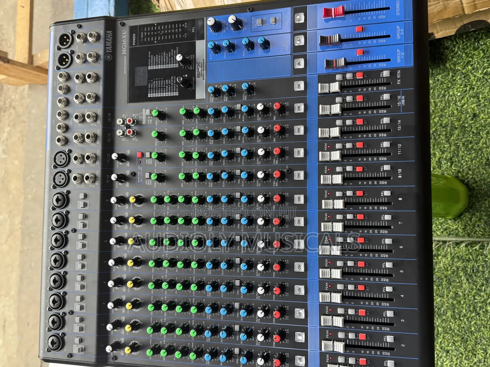 Yamaha Mg16xu 16-Channel Mixer With Usb and Fx