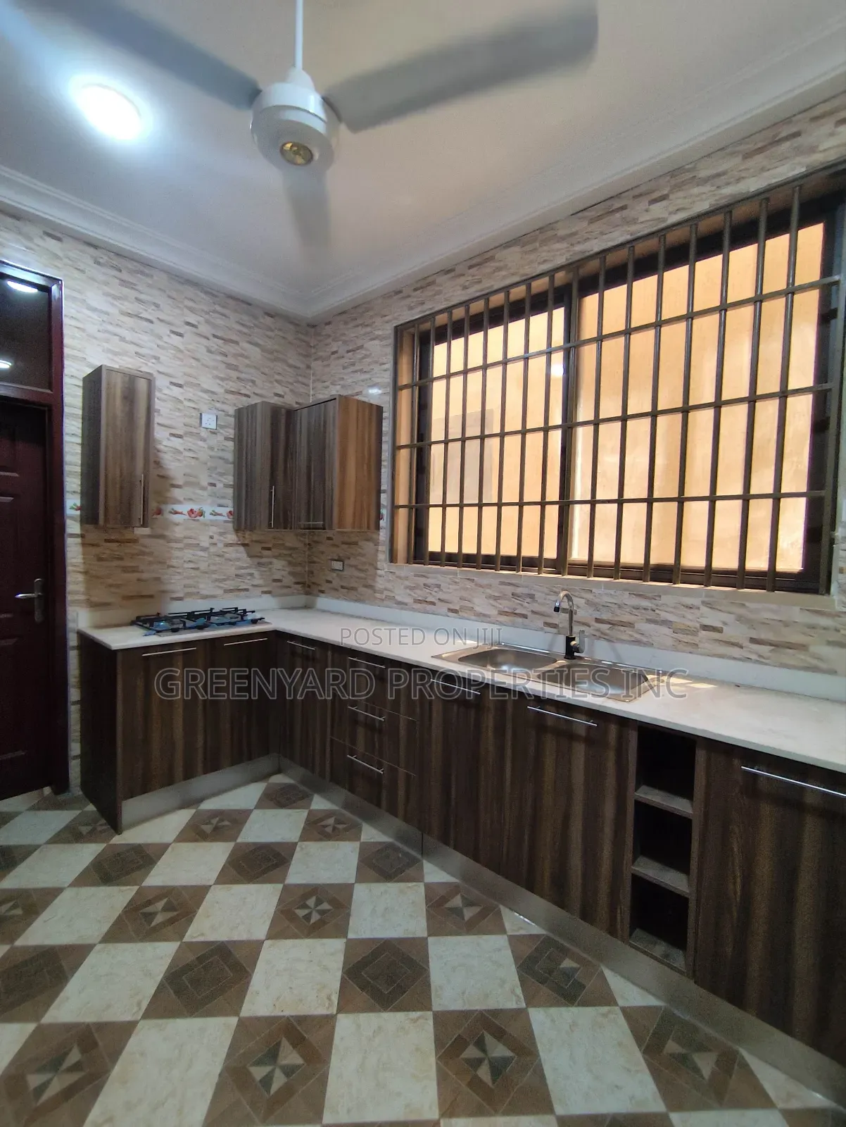 5bdrm Duplex in Adjiringanor, East Legon for rent