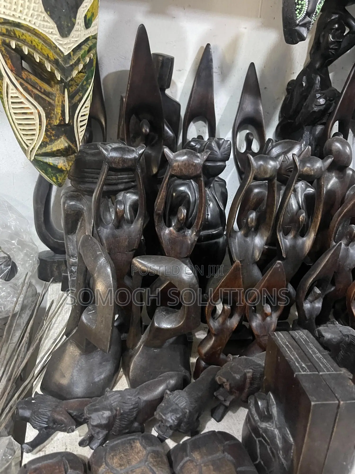 Carved Wooden Arts Sculptures Available in Different Designs