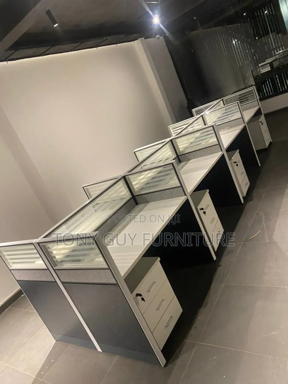 Eight Seater Desk