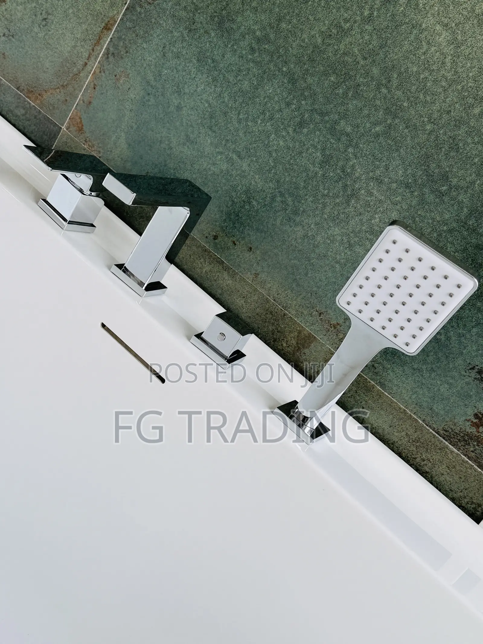 White Bathtub - Bathroom Enclosure - Jacuzzi Bath