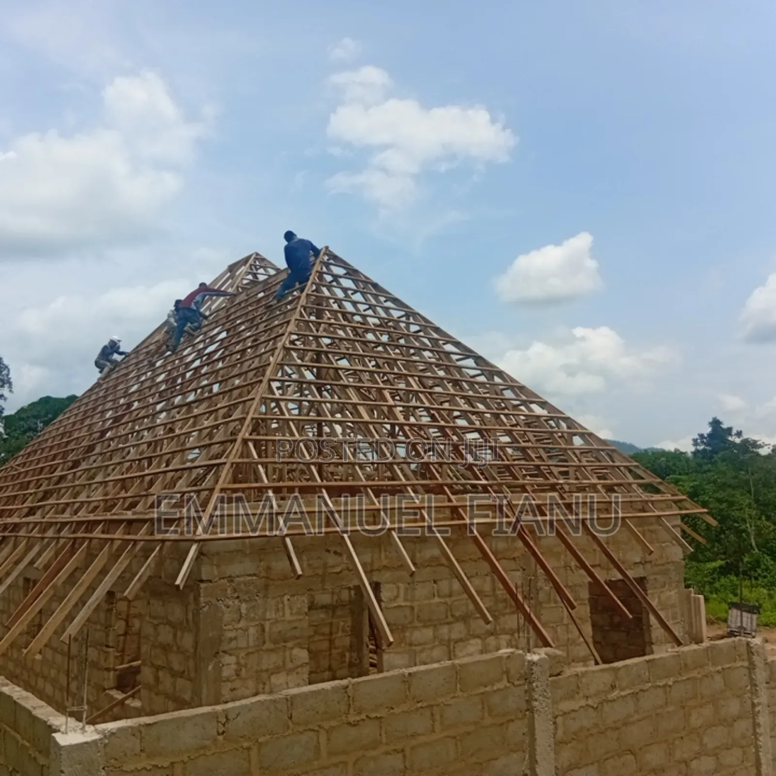 Ccarpenter Available in Ghana Call Me or Whatsapp Me