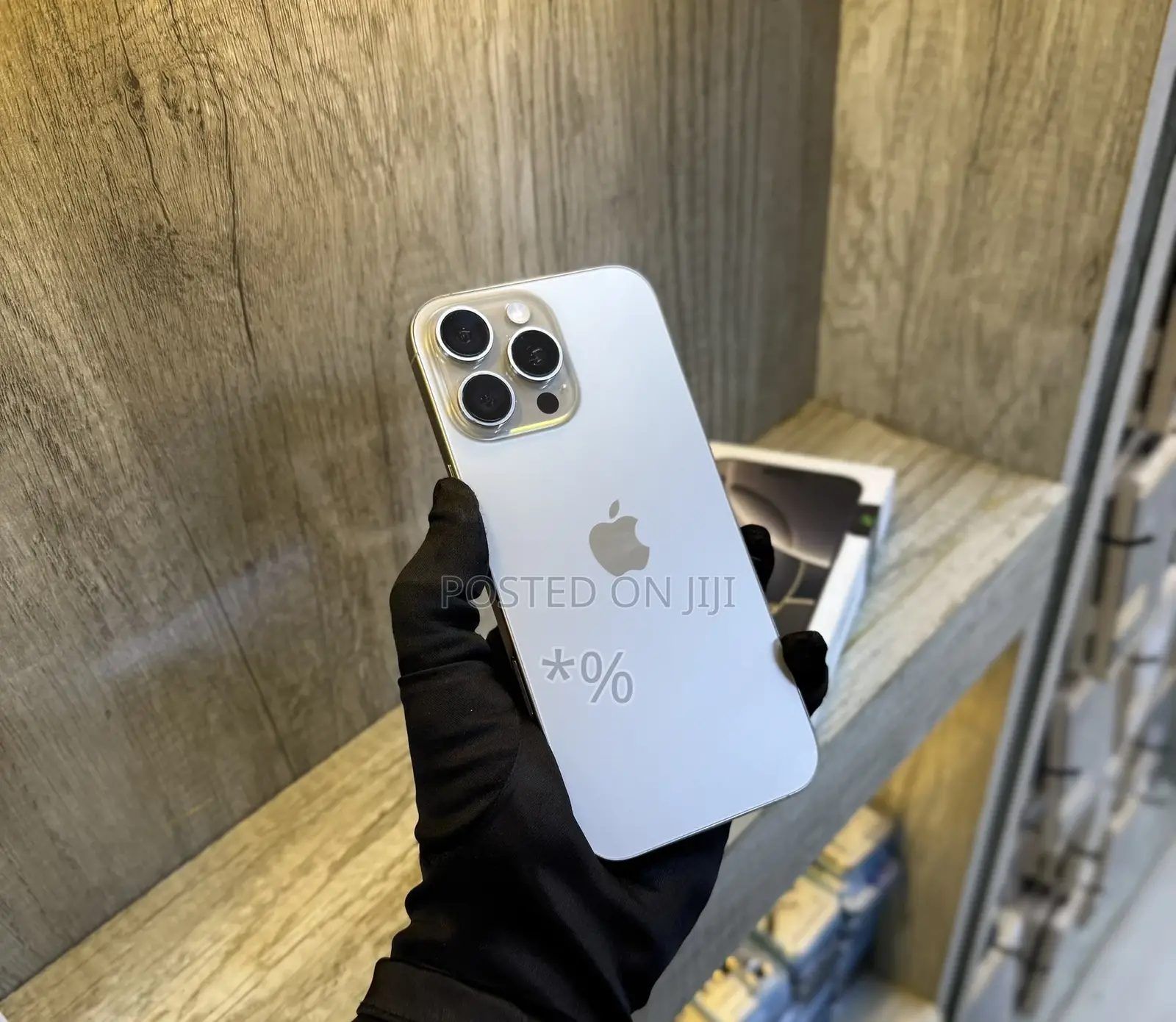 New Apple iPhone 16 Pro Max 256 GB Gold