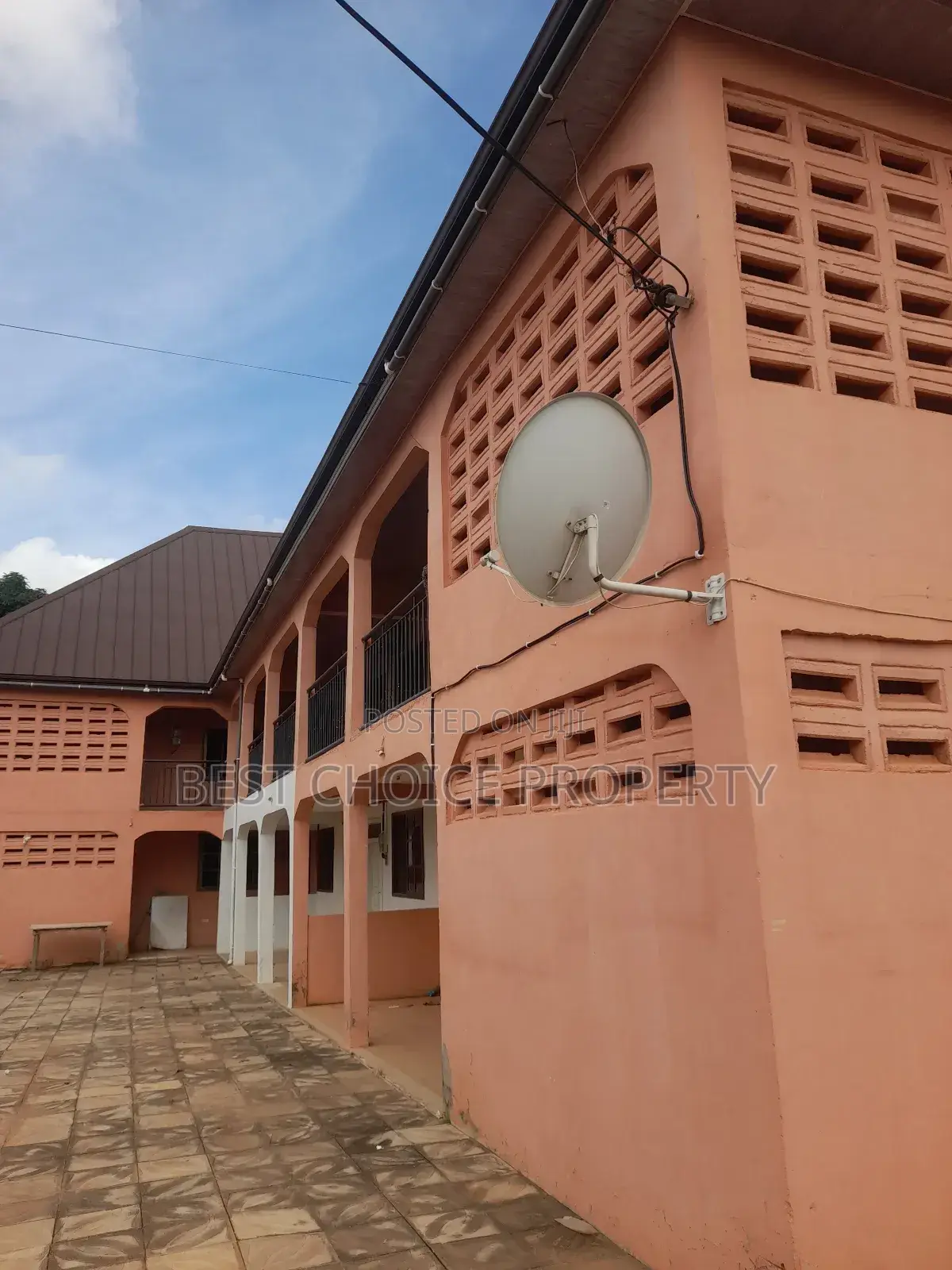 2bdrm Apartment in Ashiyie, Adenta for rent